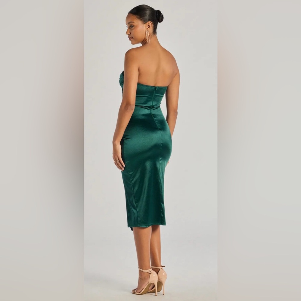 Windsor Hunter Green Kaleen Sleeveless Satin Wrap Midi Dress (Size M) - Picture 2 of 10